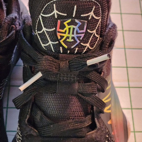 Adidas D.O.N Issue #1 Spiderman Basketball Shoes Size 5Y Black EG6566 - Picture 5 of 16